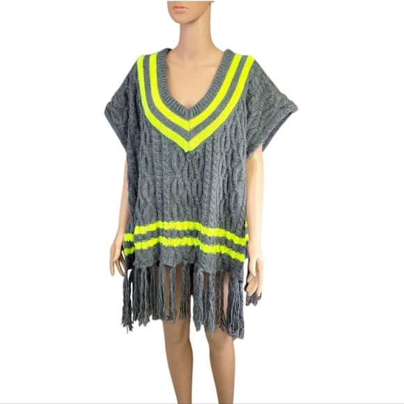 Steve Madden Womens Chartreuse and Gray Knit Poncho Size One Size - Picture 14 of 14